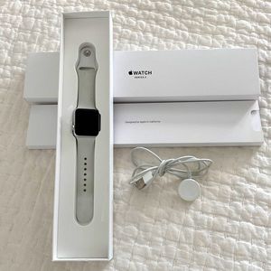 Apple Watch series 3 in good condition with charger